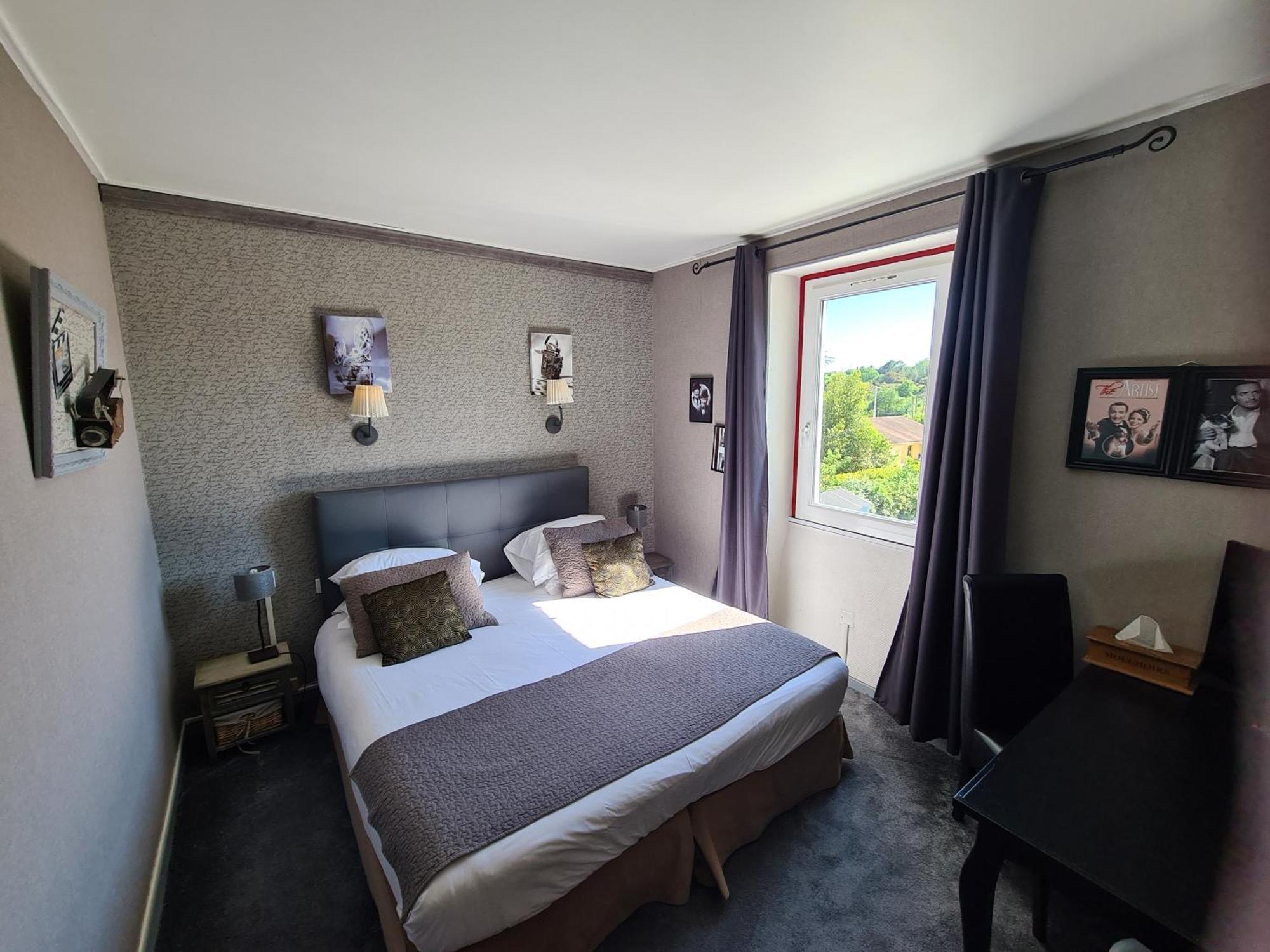 ホテル Logis Le Relais Sarrasin Vezenobres エクステリア 写真